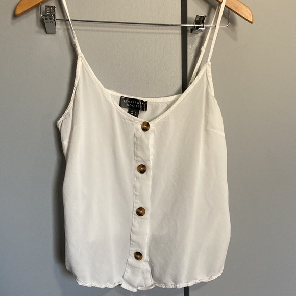 2 piece Streetwear Society (shorts and crop top) - Picture 6 of 9